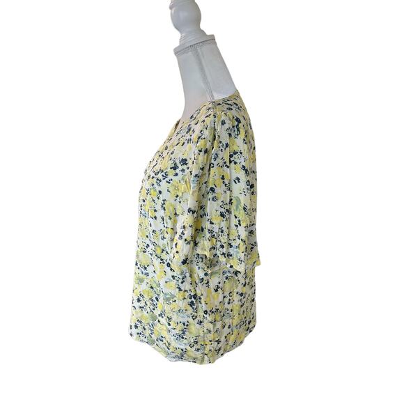 NWT Aware by Vero Moda Tilly Split Neck Blouse Chardonnay Floral Size Large - Picture 7 of 15